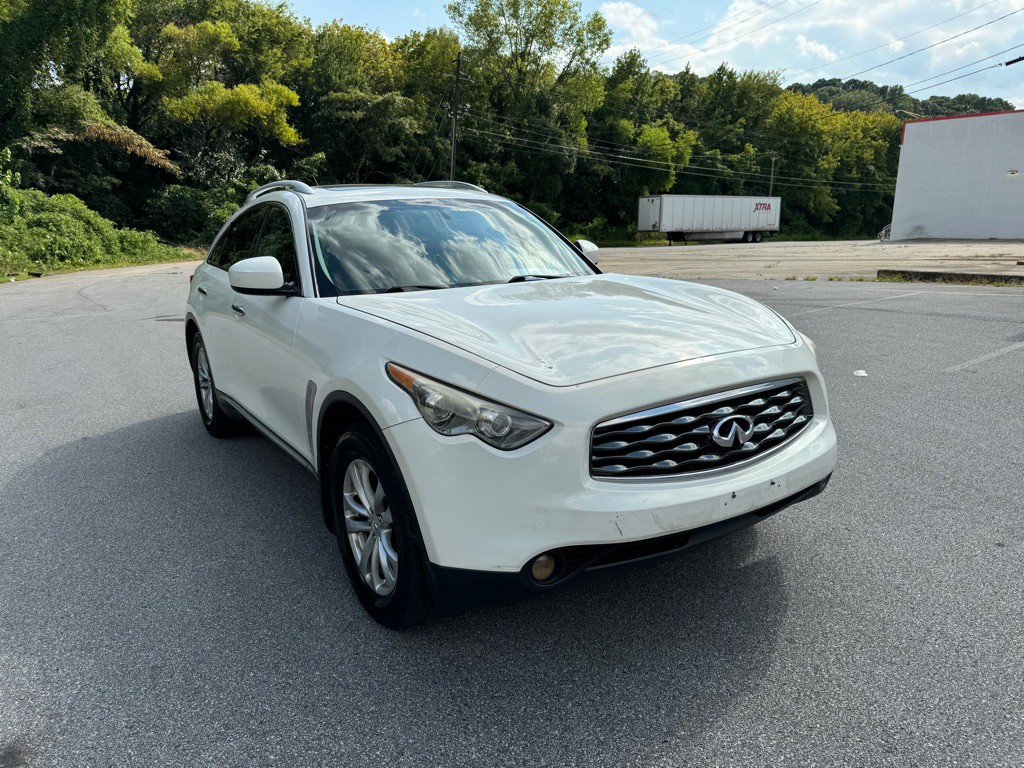 2009 INFINITI FX35 Image 2
