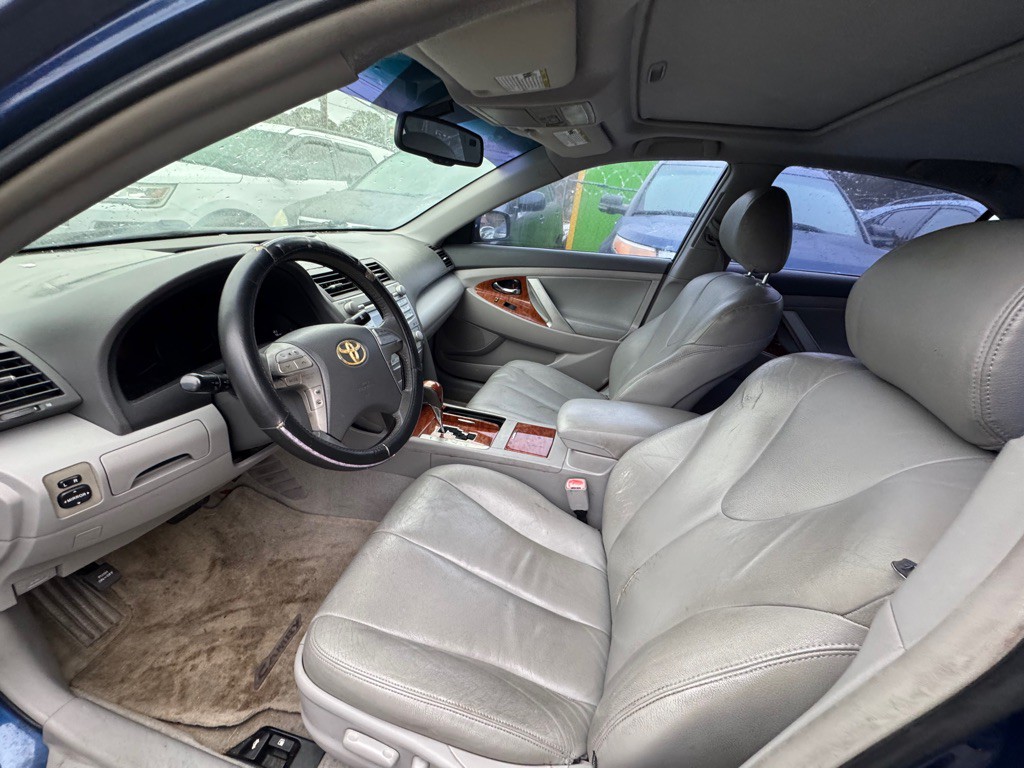 2009 Toyota Camry Image 6