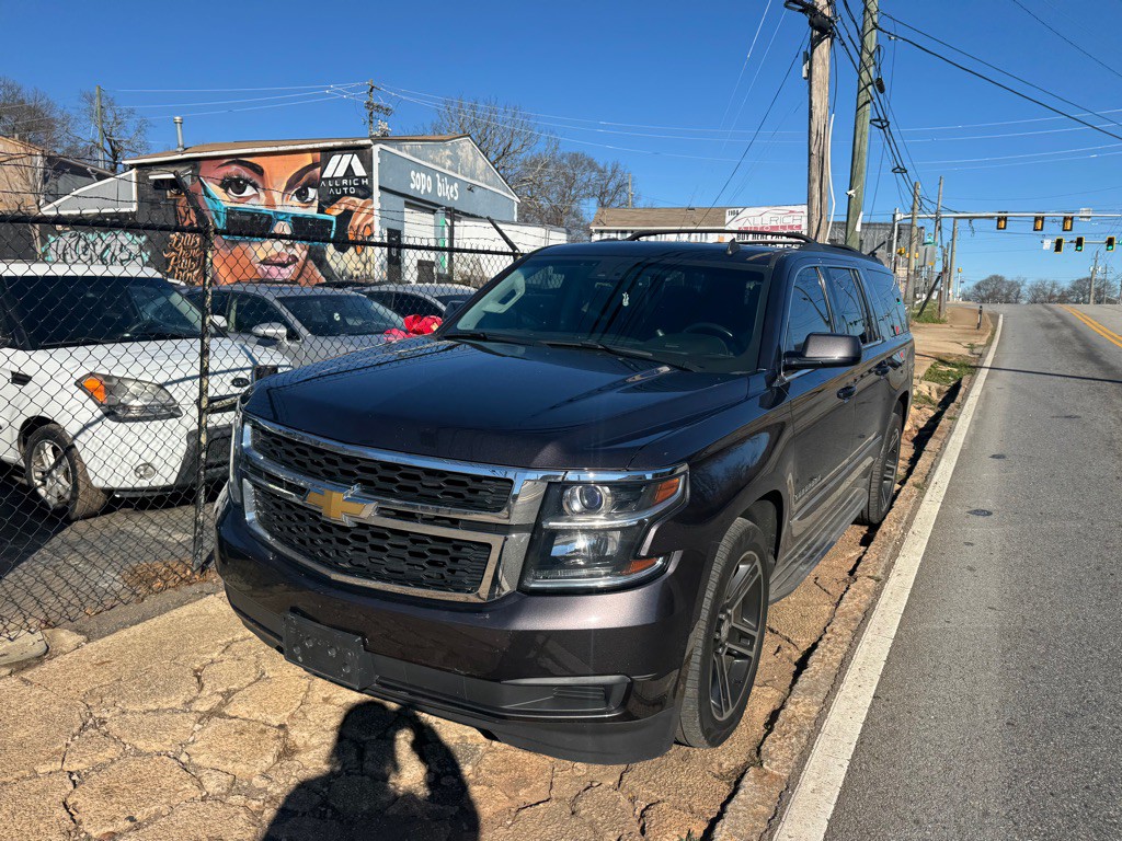 2015 Chevrolet Suburban Image 2