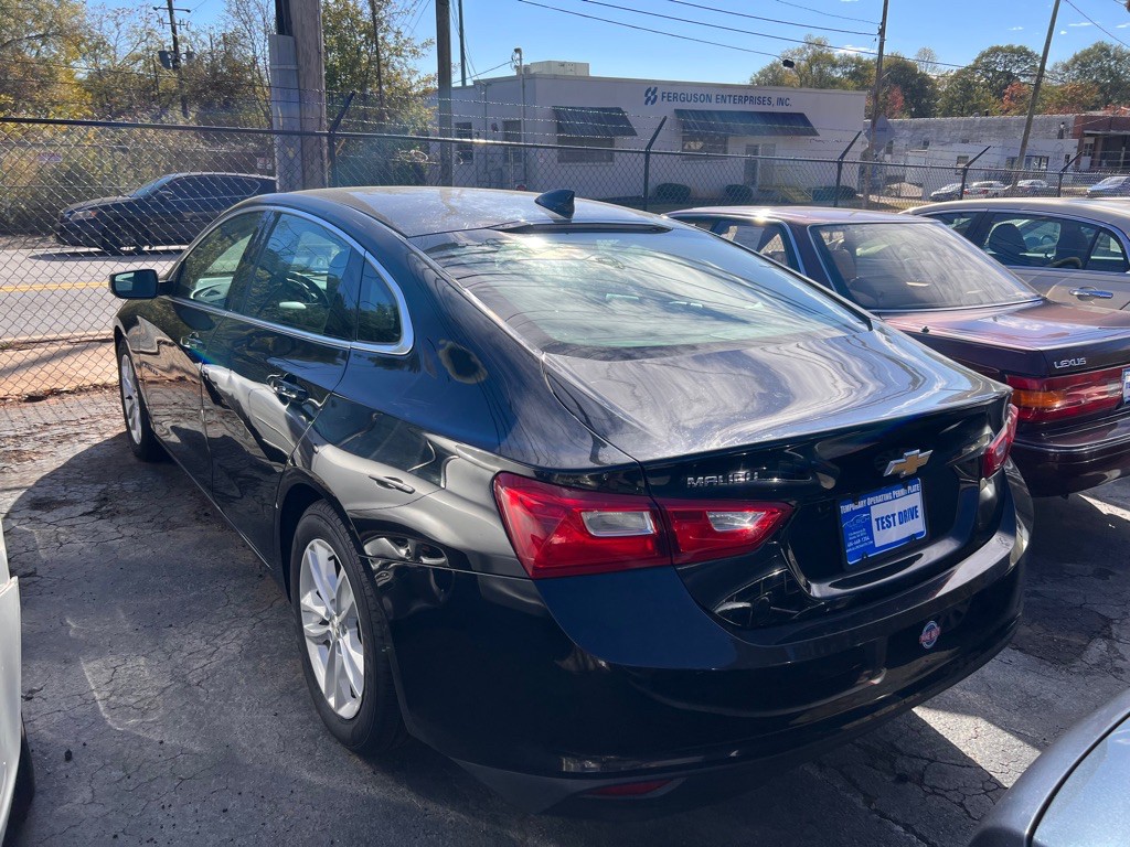 2016 Chevrolet Malibu Image 3