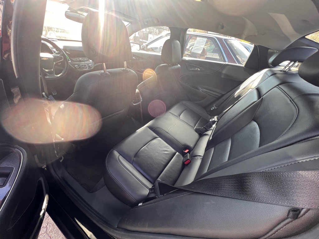 2016 Chevrolet Malibu Image 5