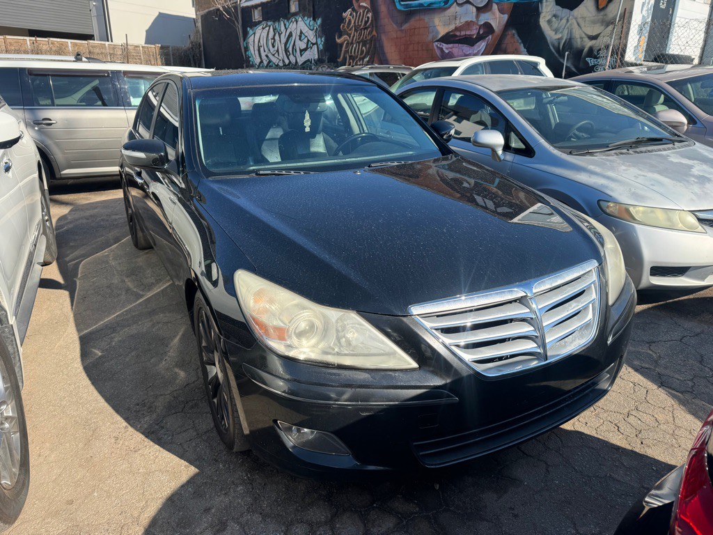 2009 Hyundai Genesis Image 1