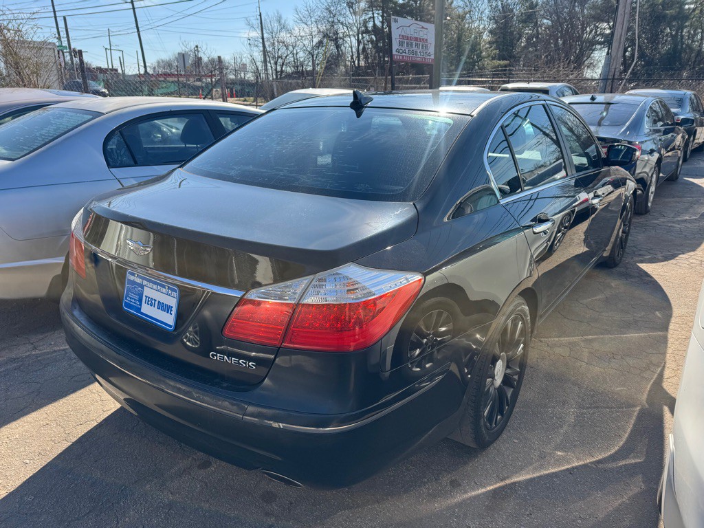 2009 Hyundai Genesis Image 4