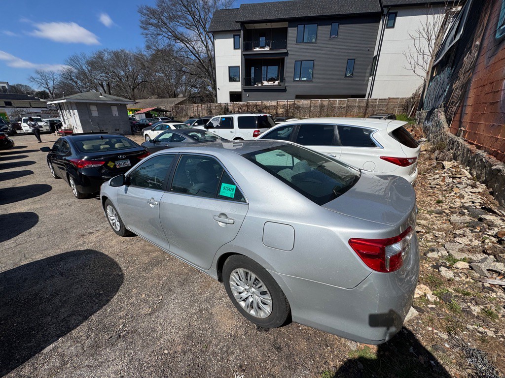 2014 Toyota Camry Image 4