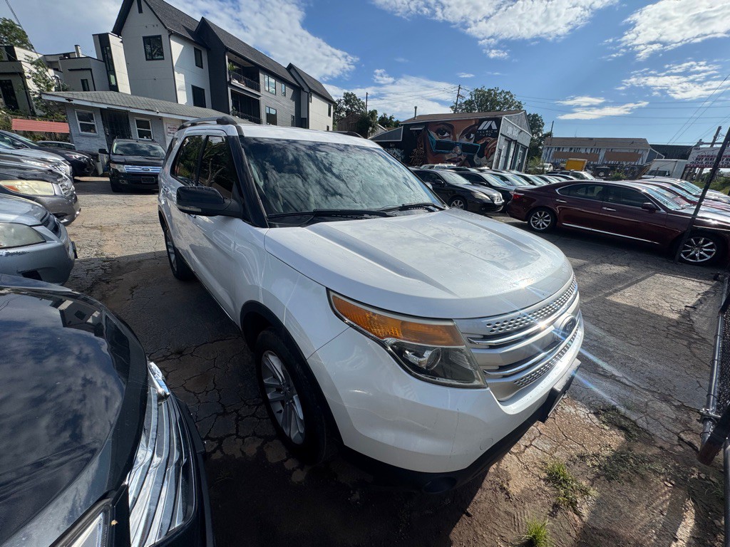2012 Ford Explorer Image 2