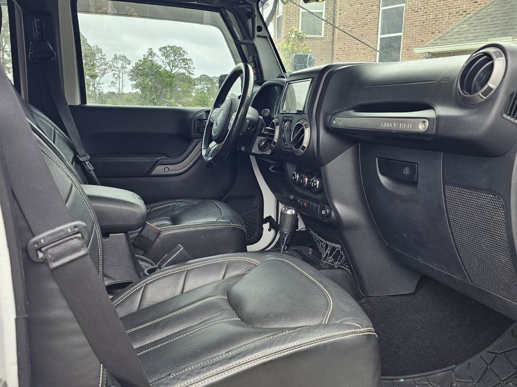 2014 Jeep Wrangler Unlimited Image 20