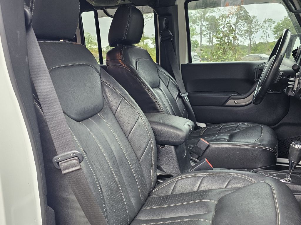 2014 Jeep Wrangler Unlimited Image 21