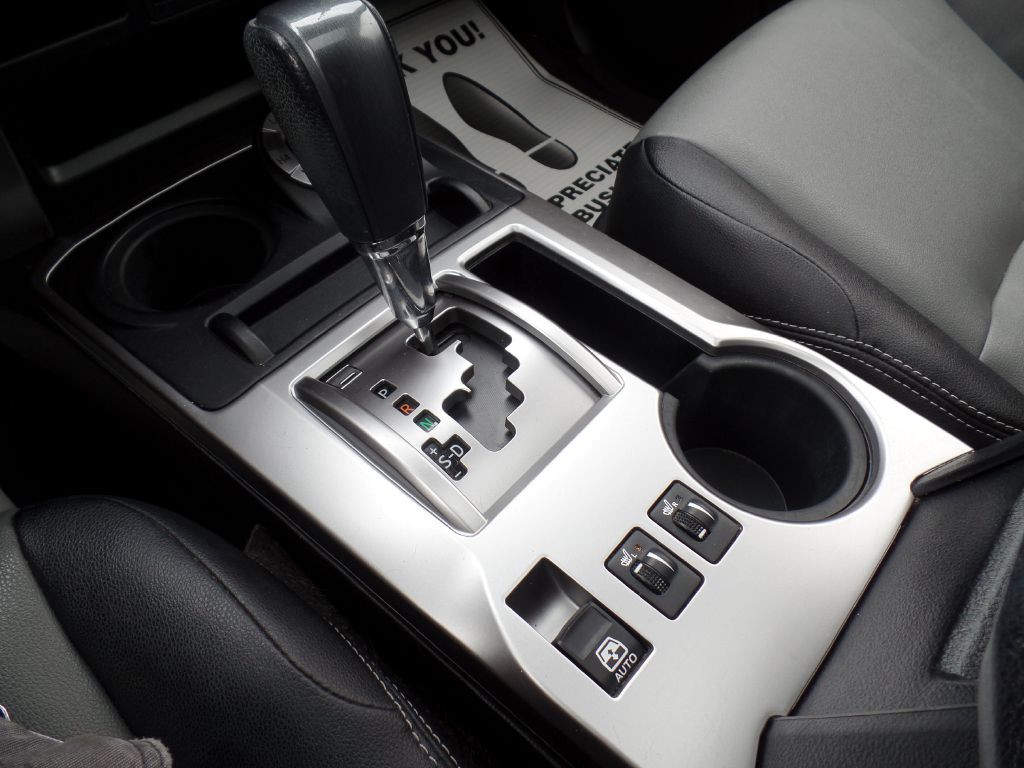 2018 Toyota 4Runner Image 30