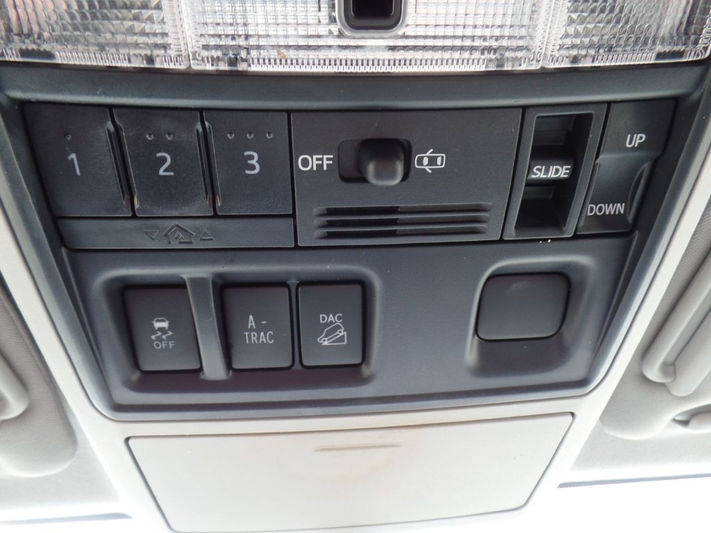 2018 Toyota 4Runner Image 34