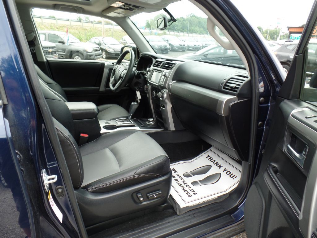 2018 Toyota 4Runner Image 47