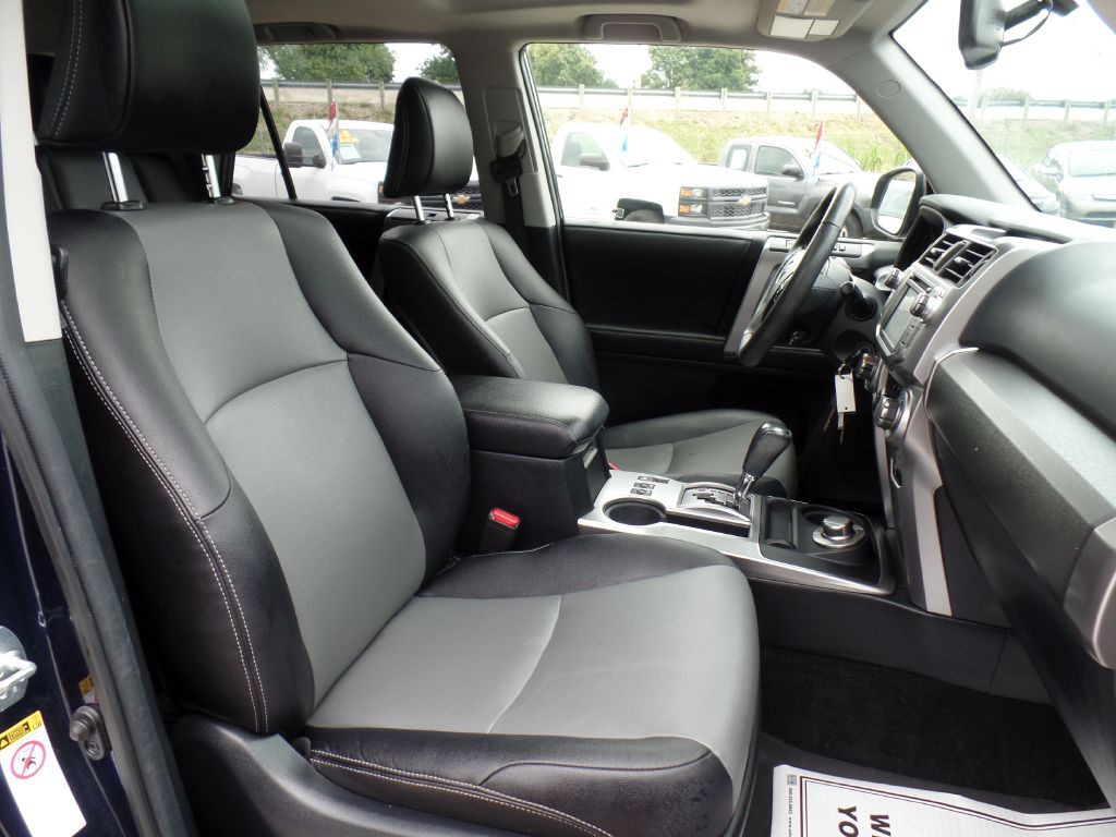 2018 Toyota 4Runner Image 48