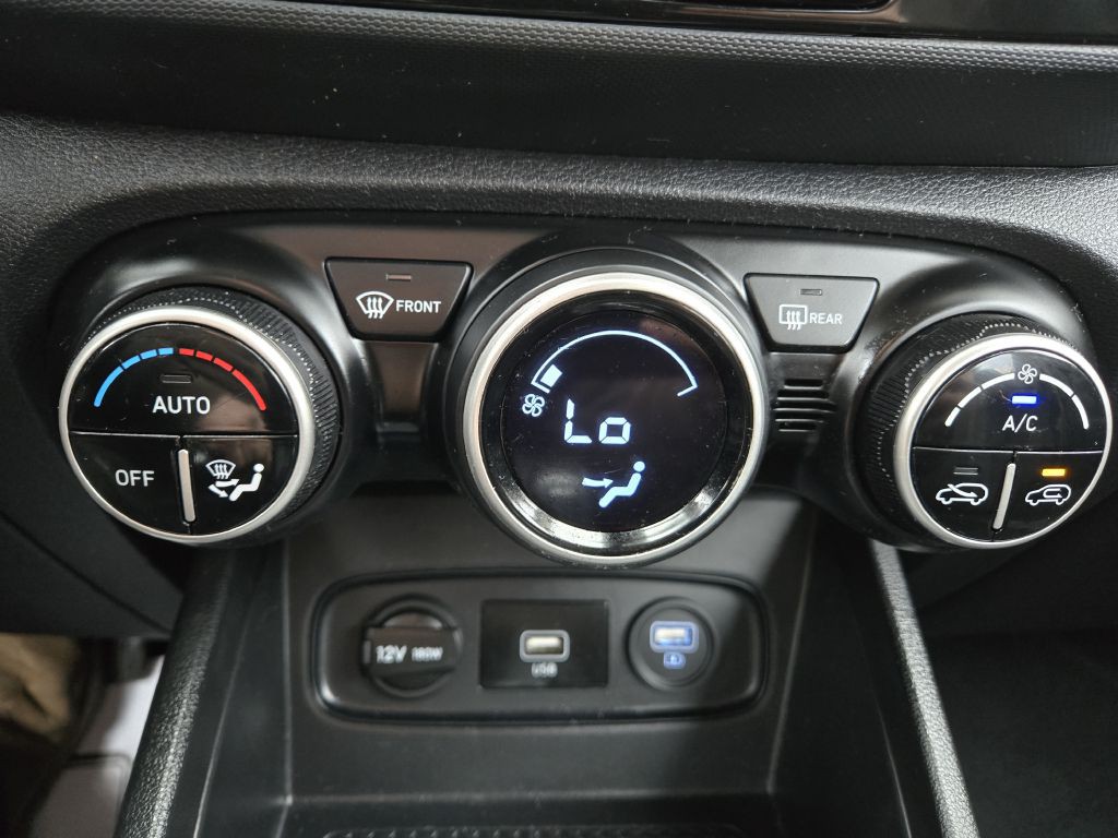 2020 Hyundai Venue Image 21