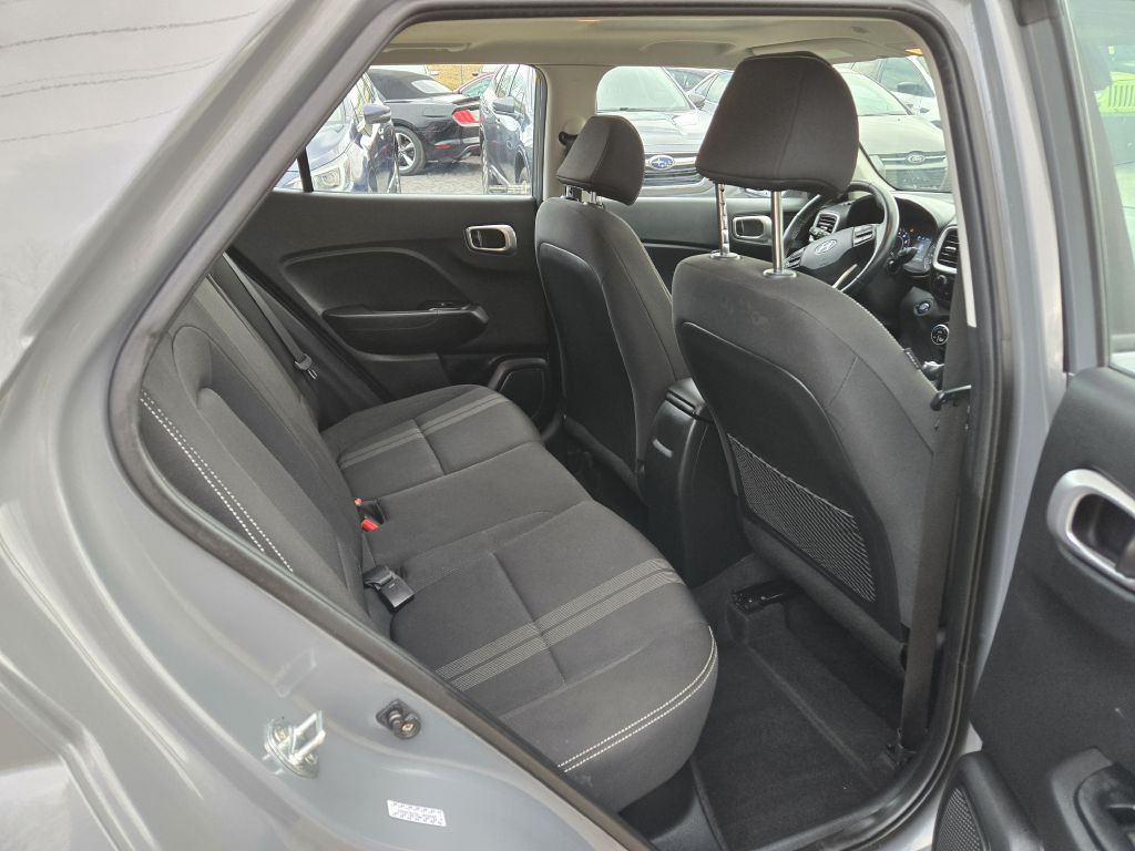 2020 Hyundai Venue Image 30
