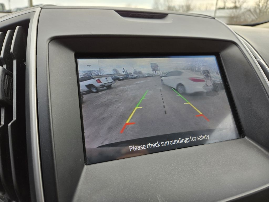 2020 Ford Edge Image 26