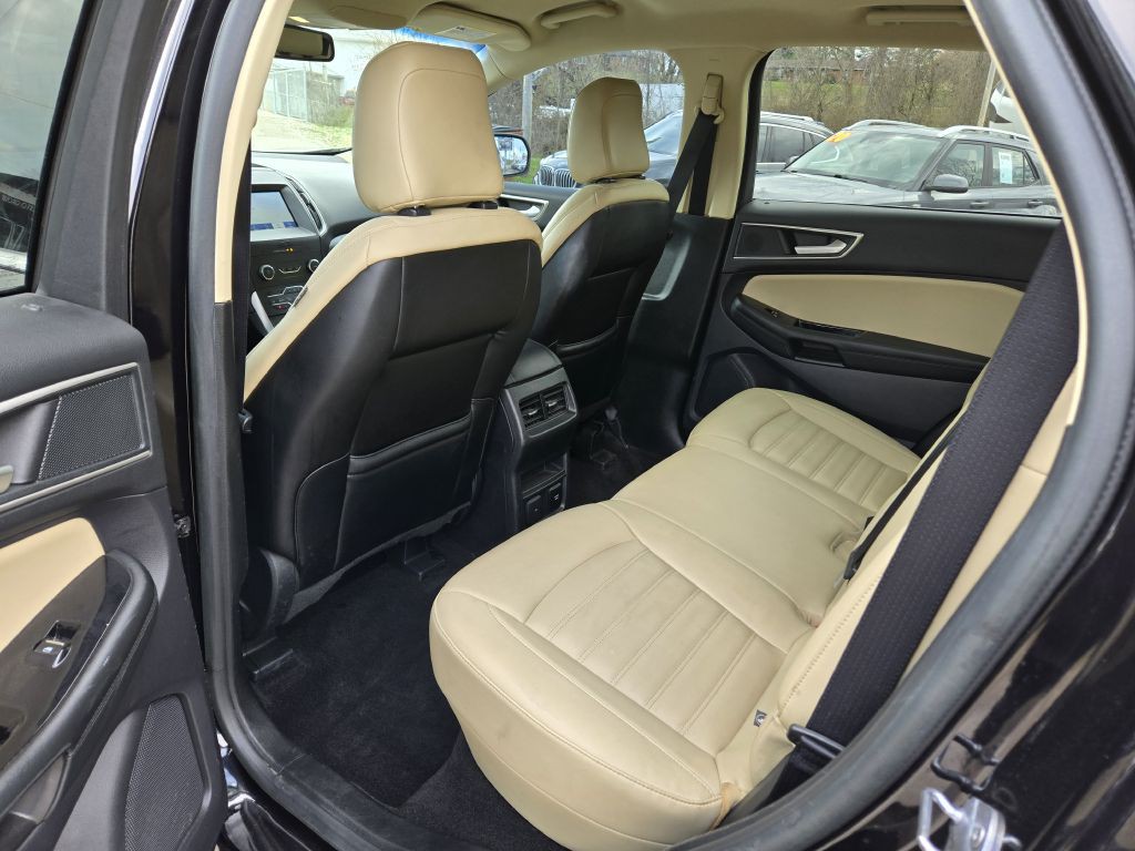 2020 Ford Edge Image 27