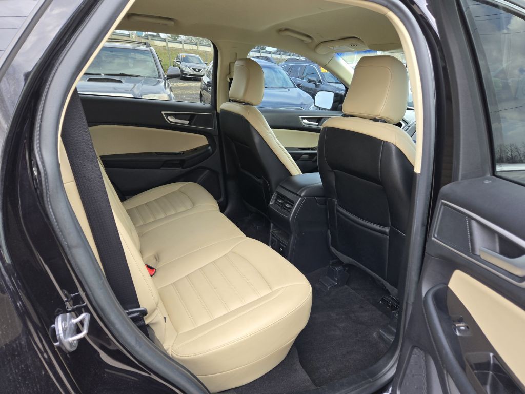2020 Ford Edge Image 28