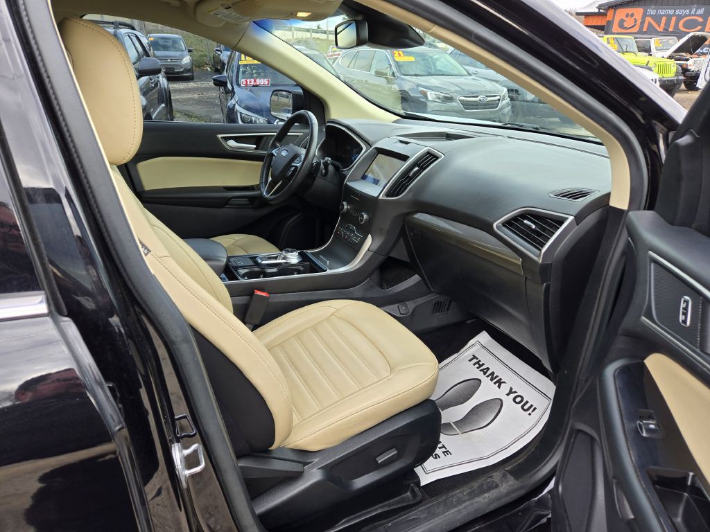 2020 Ford Edge Image 29