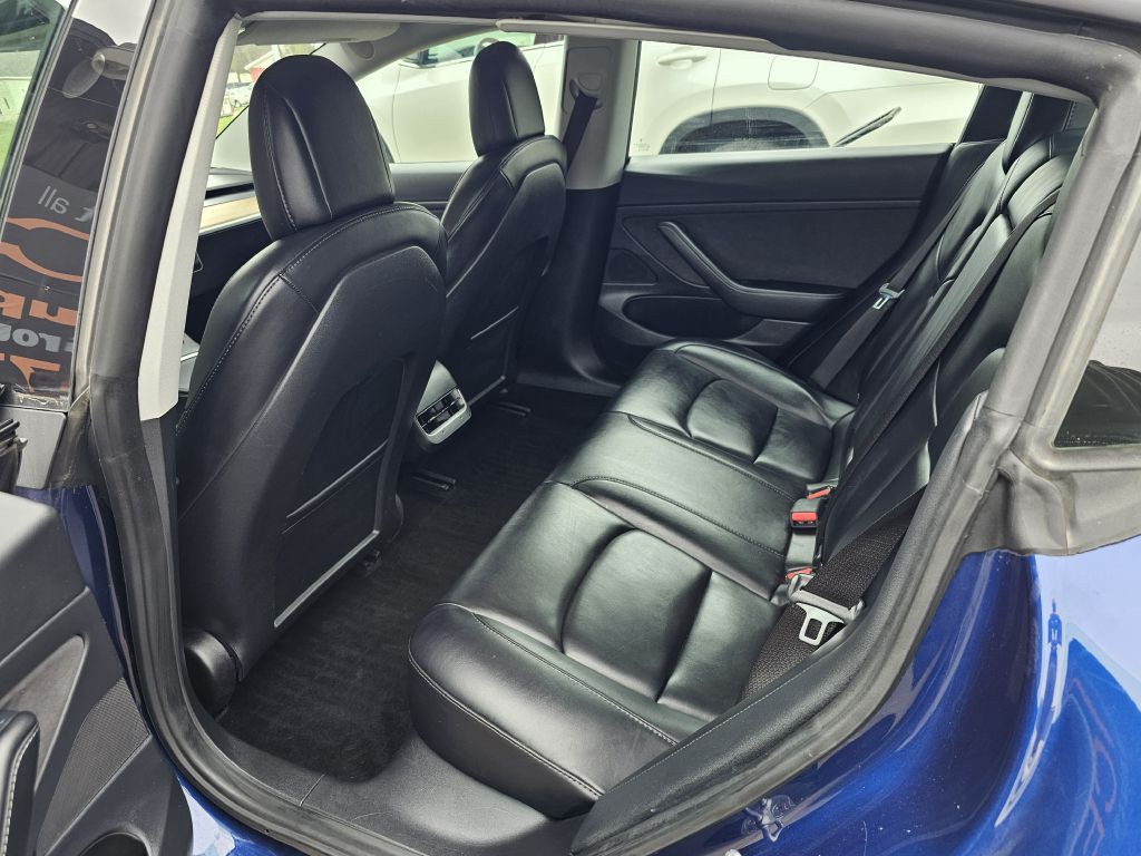 2021 Tesla Model 3 Image 15