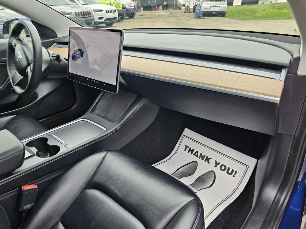 2021 Tesla Model 3 Image 16