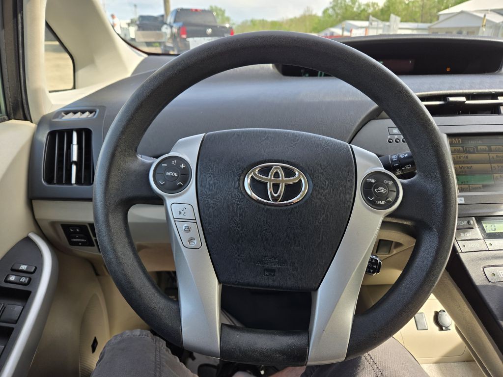 2010 Toyota Prius Image 15