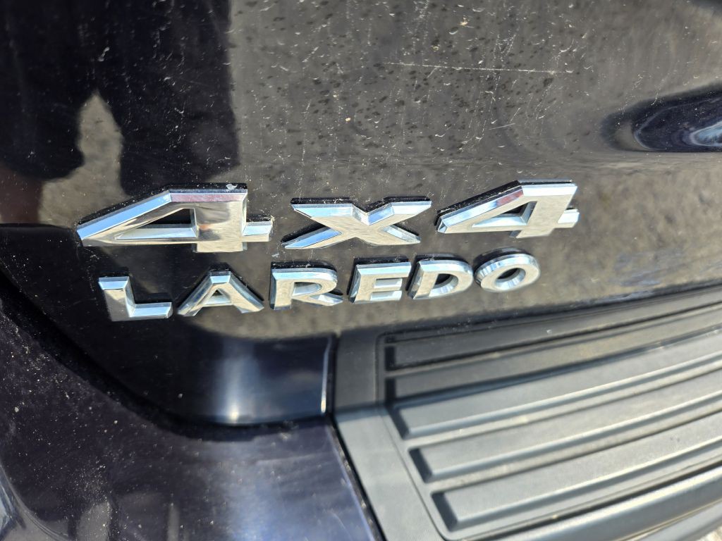 2011 Jeep Grand Cherokee Image 9