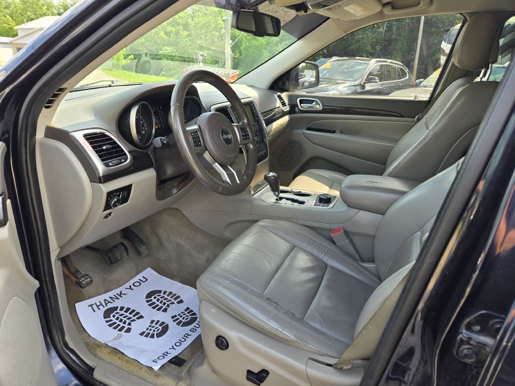 2011 Jeep Grand Cherokee Image 10