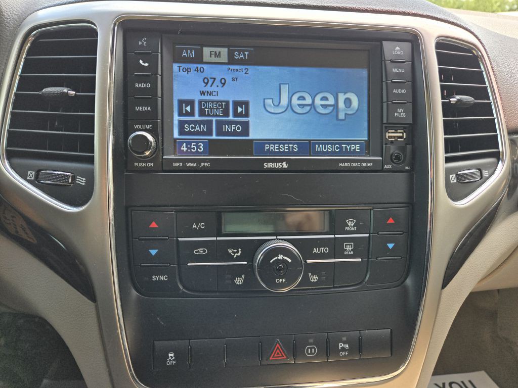 2011 Jeep Grand Cherokee Image 20