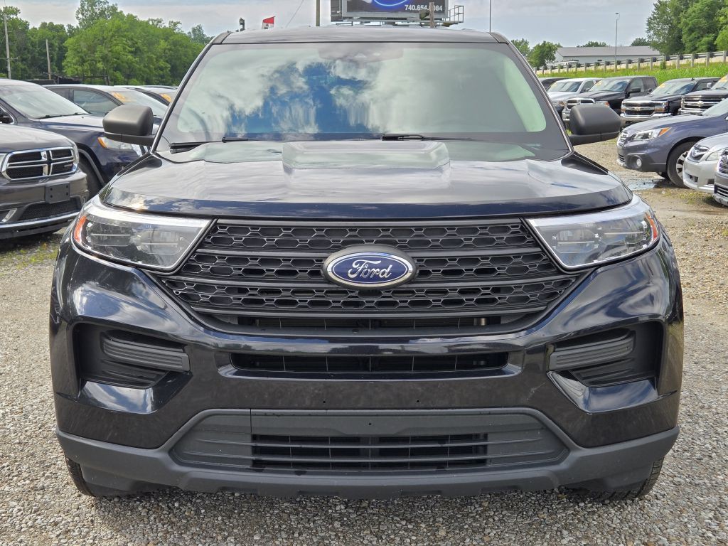2021 Ford Explorer Image 2