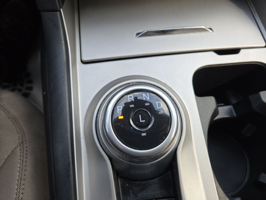 2021 Ford Explorer Image 21