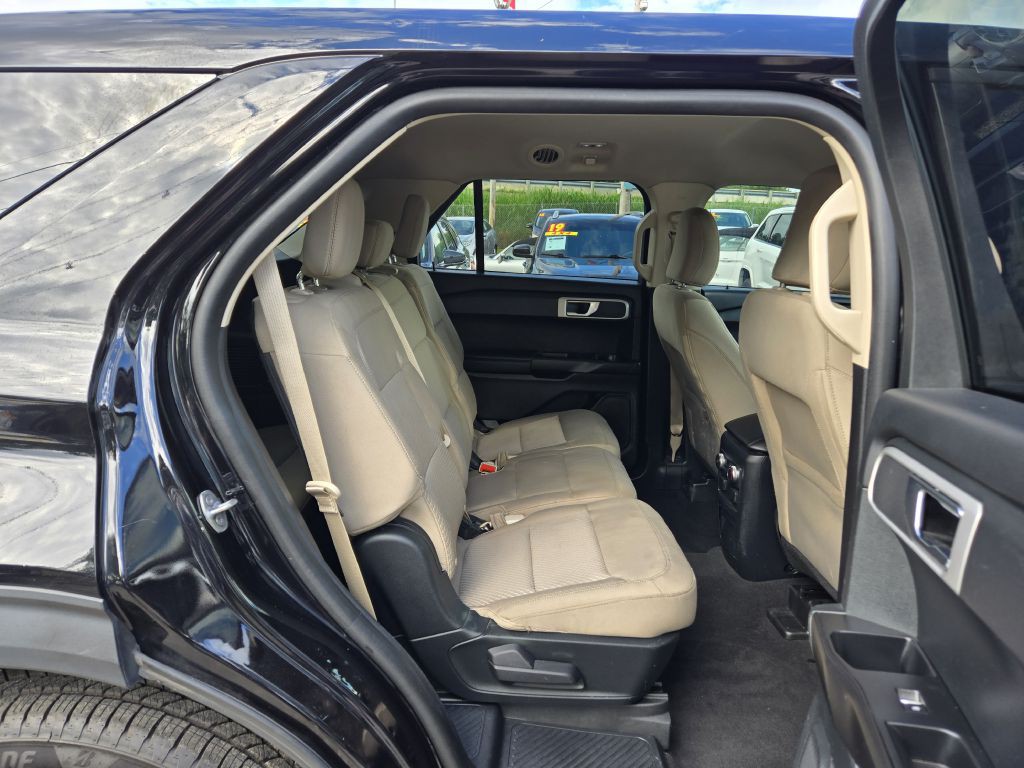 2021 Ford Explorer Image 30