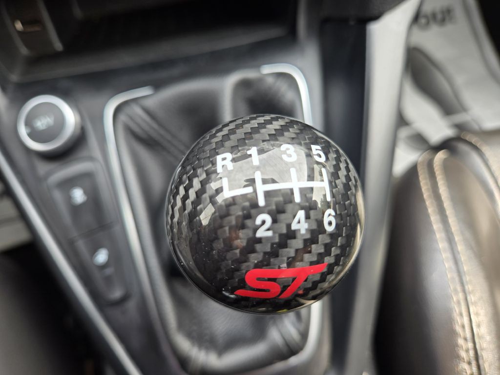 2016 Ford Focus Image 20