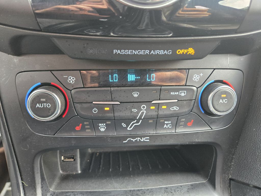 2016 Ford Focus Image 22