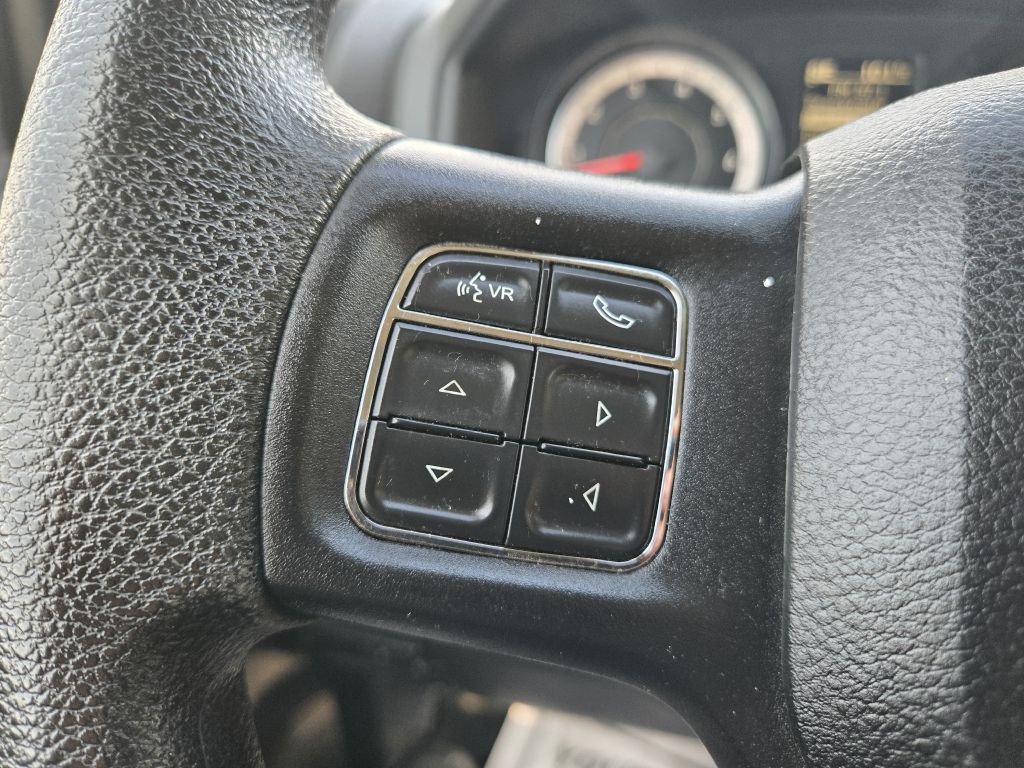 2016 RAM 1500 Image 16