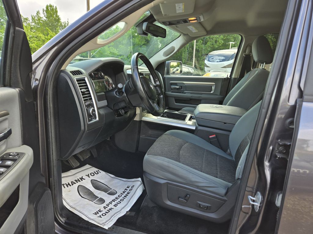 2014 RAM 1500 Image 14