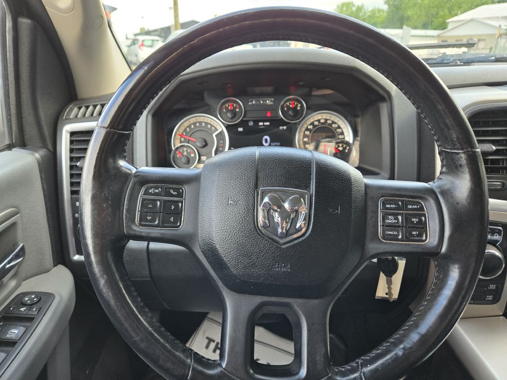 2014 RAM 1500 Image 17