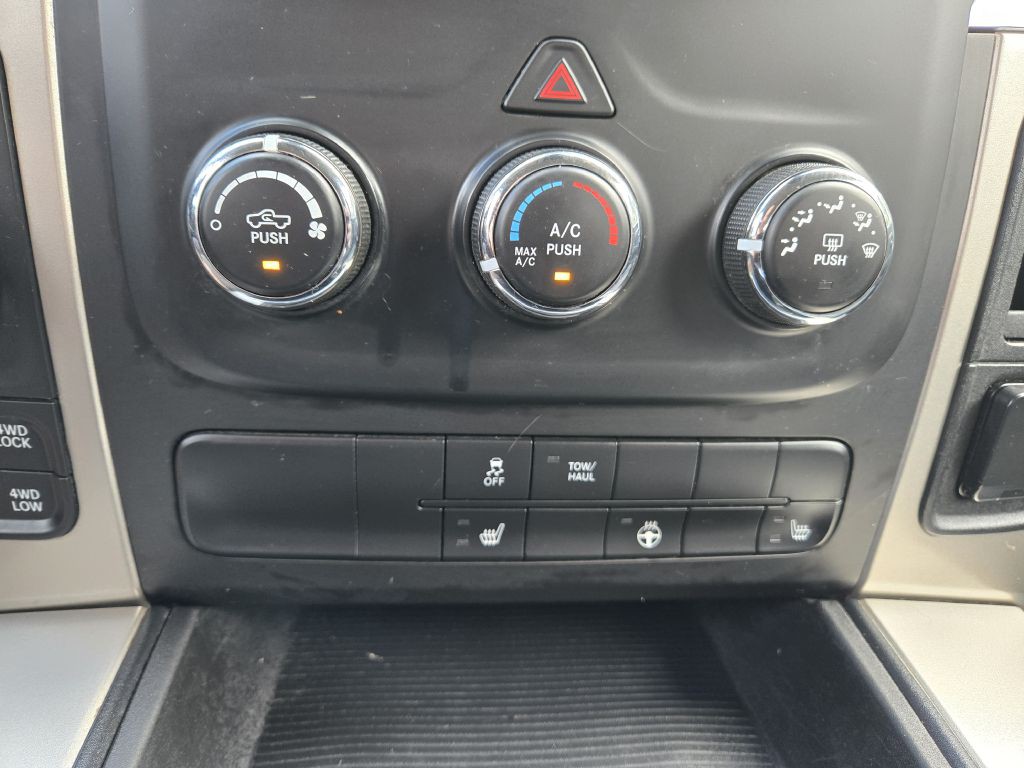 2014 RAM 1500 Image 24