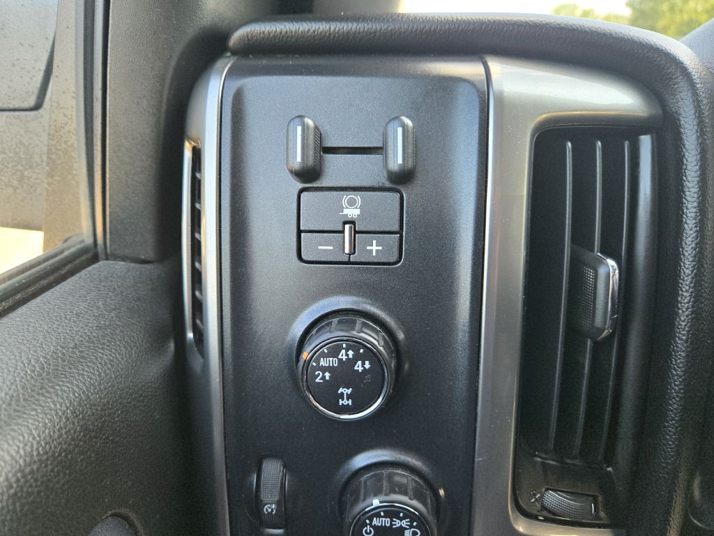 2015 Chevrolet Silverado 1500 Image 21