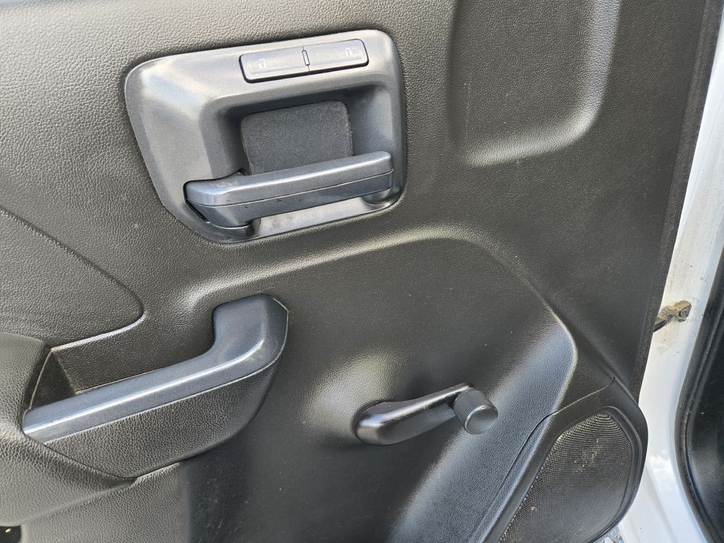 2018 GMC Sierra Image 17