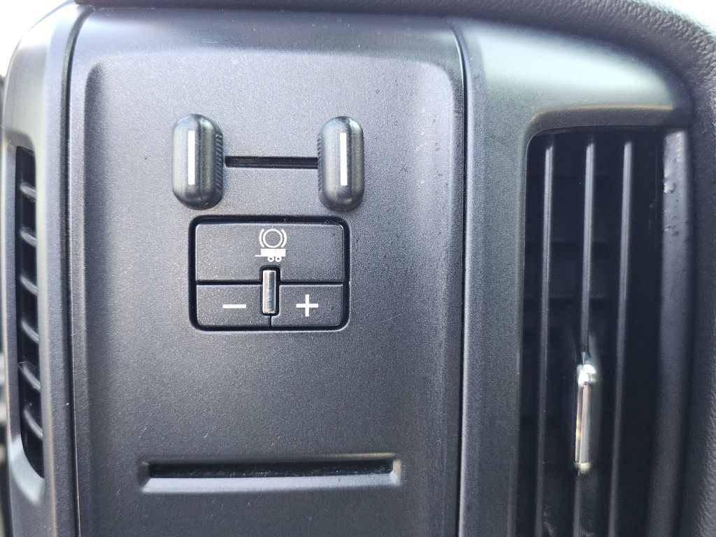 2018 Chevrolet Silverado 1500 Image 24