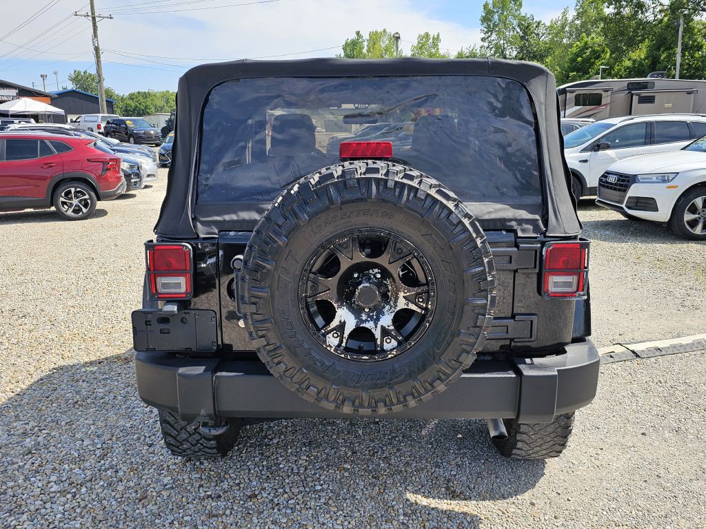 2012 Jeep Wrangler Image 4