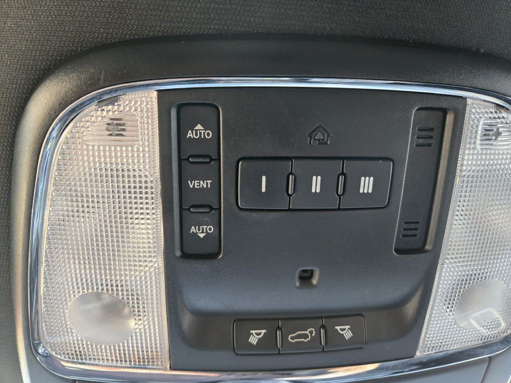 2014 Jeep Grand Cherokee Image 32