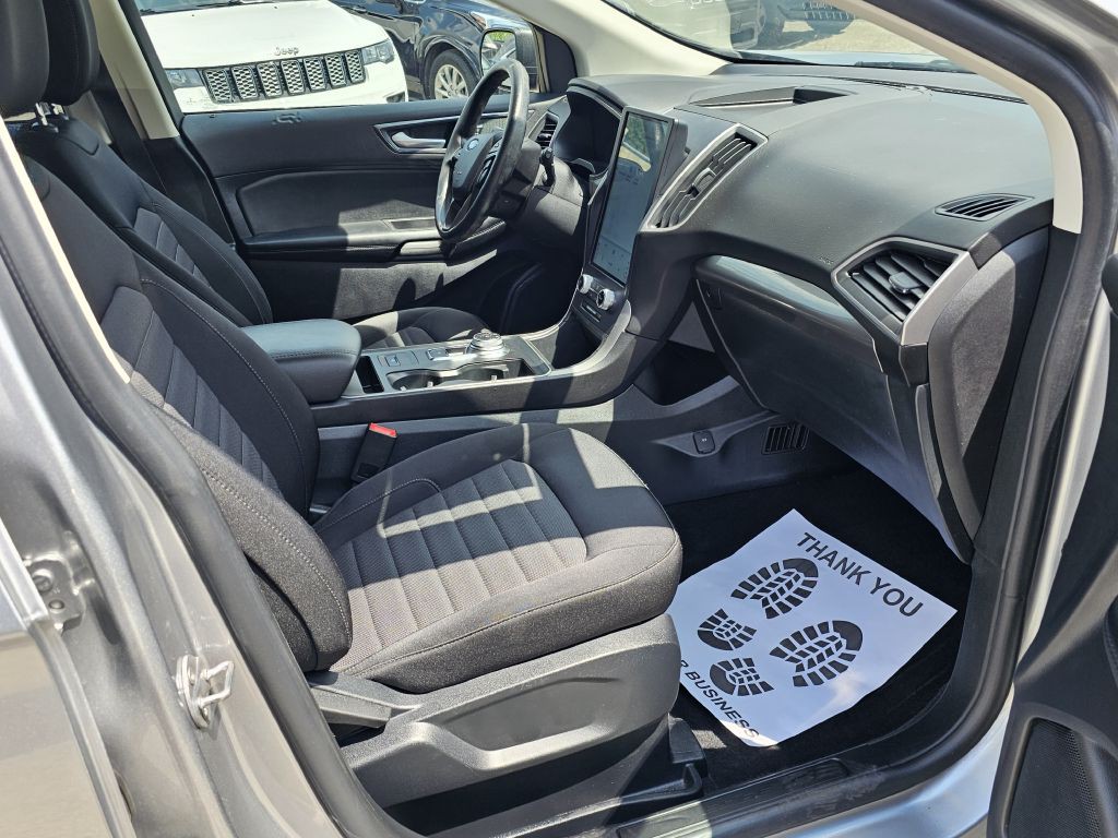 2022 Ford Edge Image 15