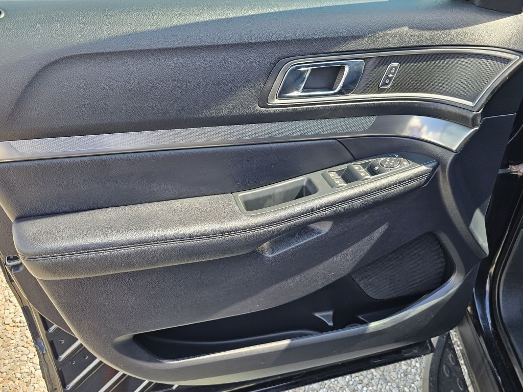2019 Ford Explorer Image 32