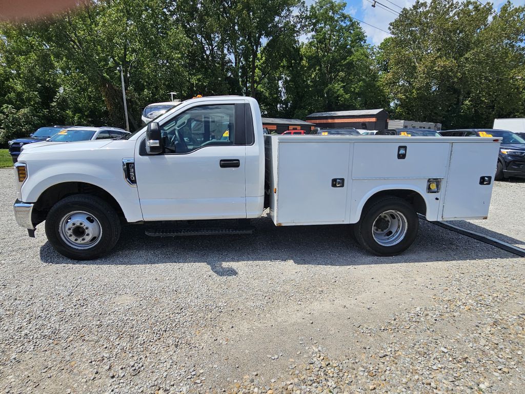 2018 Ford F-350 Image 2