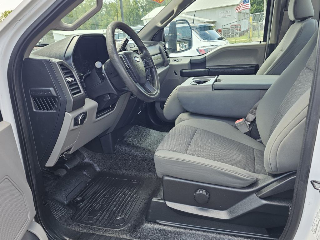 2018 Ford F-350 Image 18
