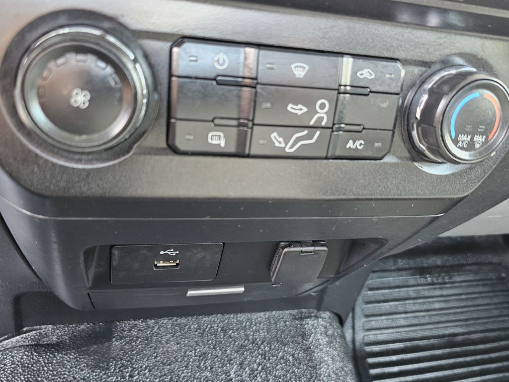 2018 Ford F-350 Image 25