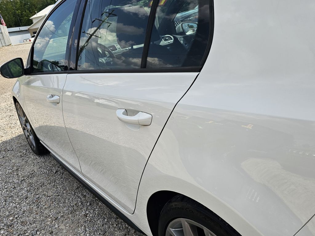 2013 Volkswagen GTI Image 11