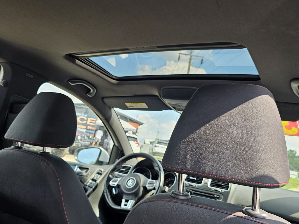 2013 Volkswagen GTI Image 21