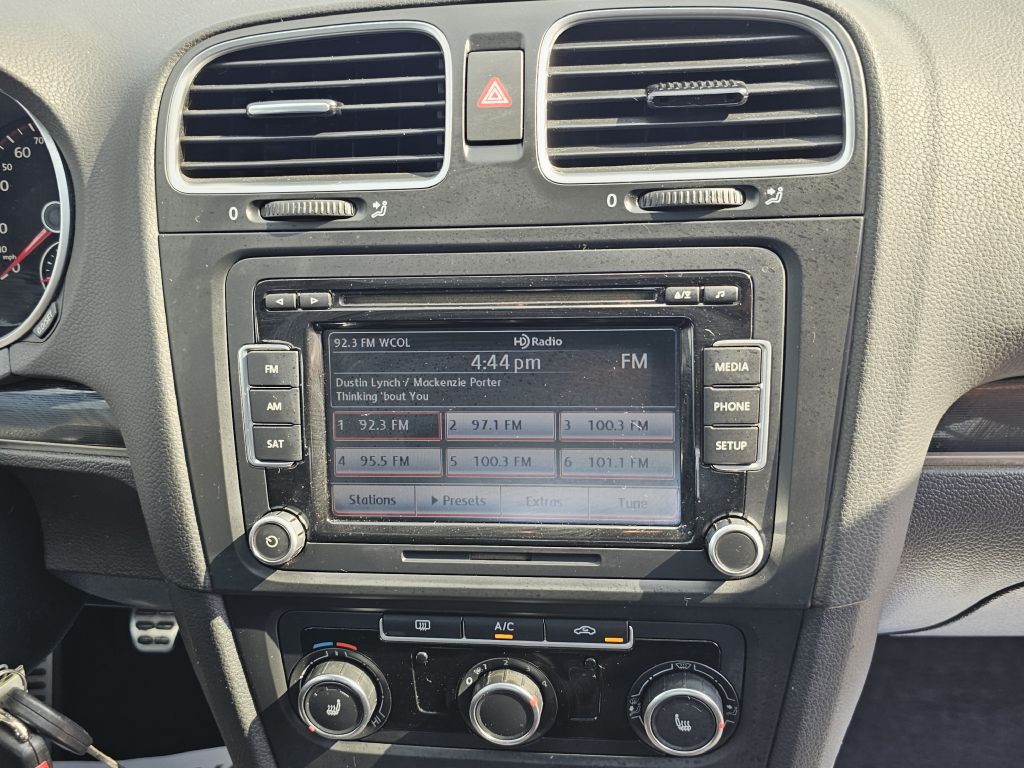 2013 Volkswagen GTI Image 22