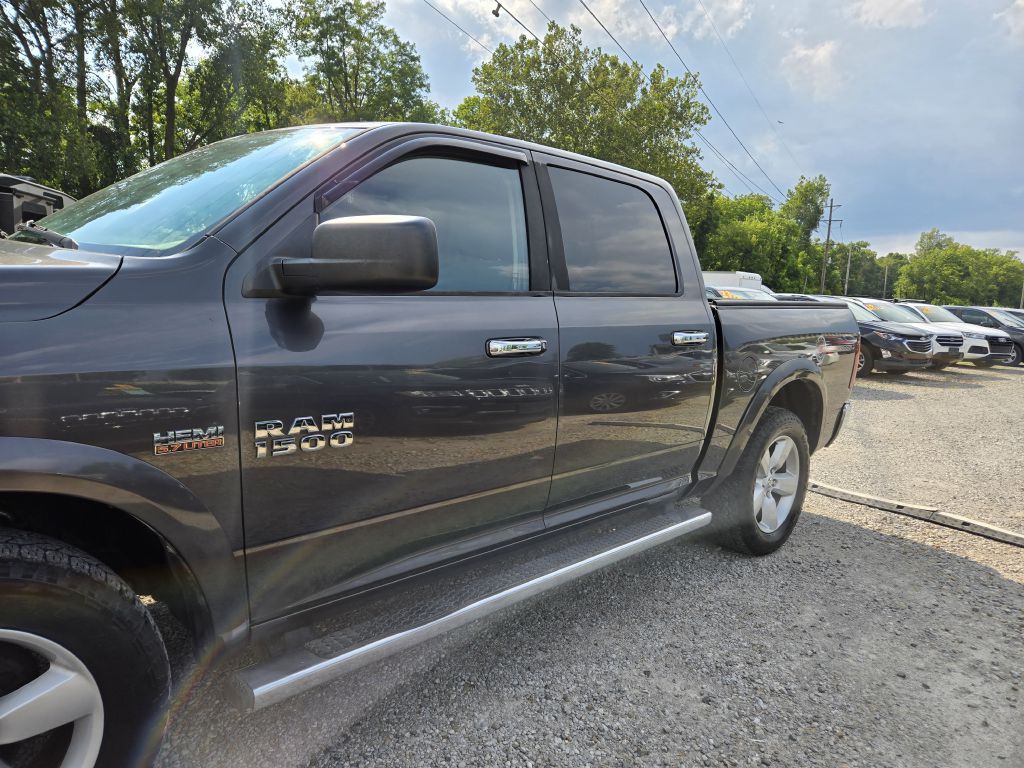 2014 RAM 1500 Image 9
